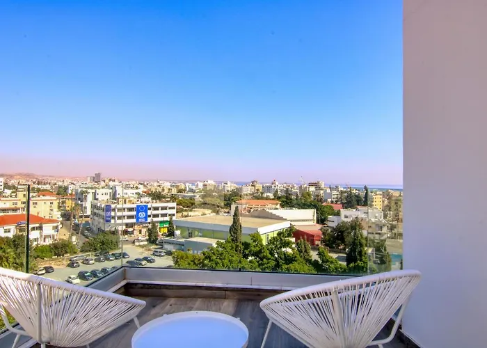 Phaedrus Living Coral Bliss