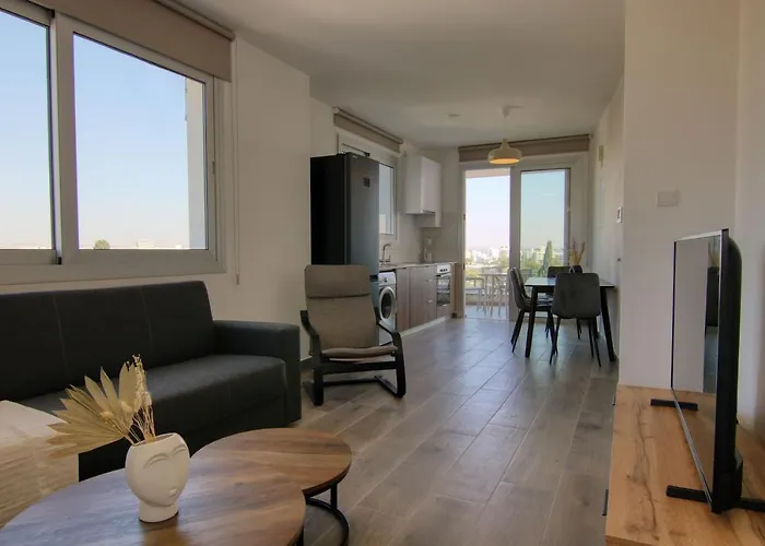 Phaedrus Living Coral Bliss Lejlighed Larnaca